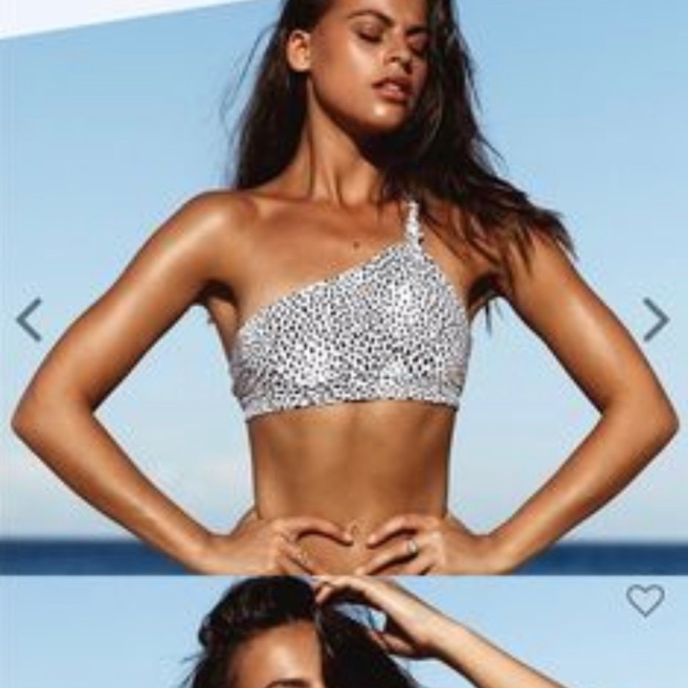 Blackbough one shoulder knot bikini top